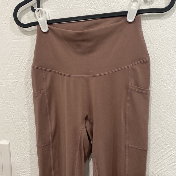 naked leggings w pocket - Picture 2 of 3